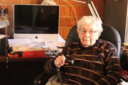 Cumple 90 años, el Dr. Ben Warren, gran michoacanologo del siglo XVI, radicado desde 1993 en Morelia