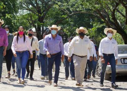 Entrega el  Gobernador de Michoacán obras por más de 42 mdp en Carácuaro 