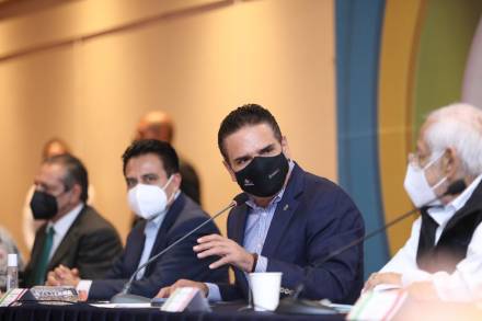 Silvano Aureoles Gobernador de Michoacán llama a la próxima legislatura federal a  reincorporar el FONDEN  