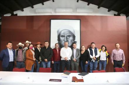 Reitera el Gobernador de Michoacán apoyo a municipios con fondos específicos para el 2022 