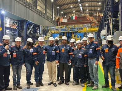Celebra el Gobernador de Michoacán  inicio de producción de acero laminado de Arcelor Mittal en Lázaro Cárdenas 