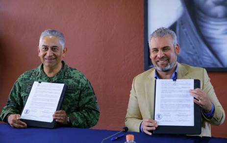 Alfredo Ramírez Bedolla firma convenio con  Sedena para brindar apoyos a militares y sus familias 