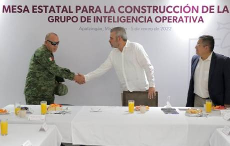 Encabeza el Gobernador Alfredo Ramírez Bedolla mesa estatal para la Construcción de la Paz en Apatzingán 