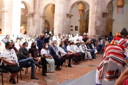 SECUM participa en 50 aniversario del Instituto del Artesano Michoacano 