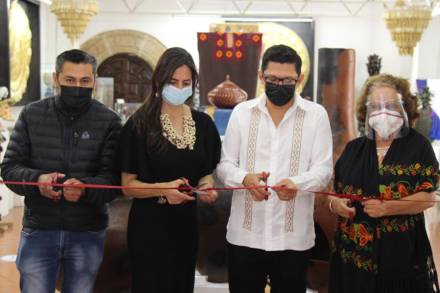 Gabriela Molina asiste a la inauguración de la sala de exhibición artesanal del IAM 
