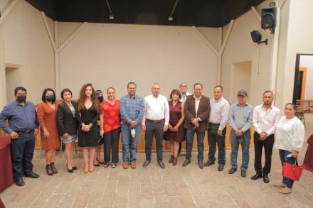 Gobierno de Michoacán exhorta unir esfuerzos por el desarrollo municipal 