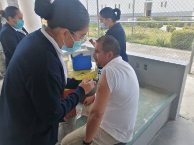 Concluyó vacunación contra COVID-19 a población penitenciaria de Michoacán 