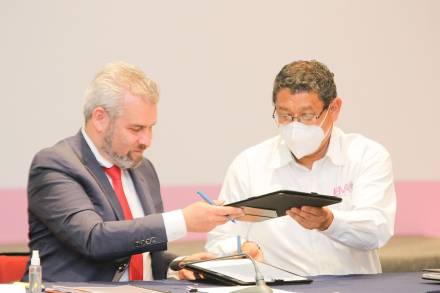 Gobierno de Michoacán firma convenio con IEM en materia de autogobiernos 