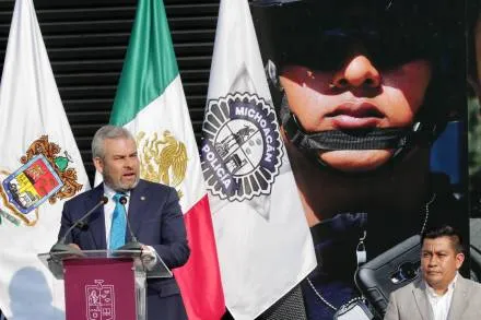 Combatir a todos los grupos criminales y frenar la impunidad, clave para la paz en Michoacán: Alfredo Ramírez Bedolla 