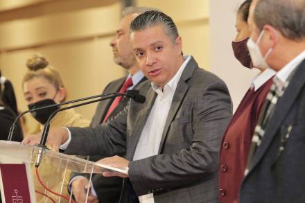 Gobierno de Michoacán busca disminuir pago de deuda bancaria e invertir más en obra pública    