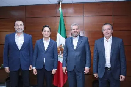 Revisan Alfredo Ramírez Bedolla y Banobras esquemas para refinanciamiento de Créditos Heredados al Estado 