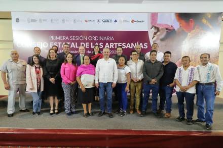 Alfredo Ramírez Bedolla Instala el Consejo Estatal de las Artesanías 