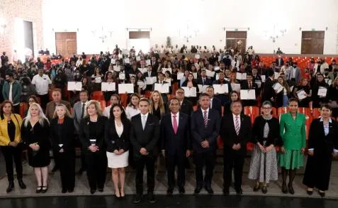 Seguridad y procuración de justicia, tareas en las que no se debe improvisar: Fiscal General  Adrián López Solís 