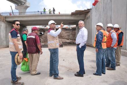Supervisa Alfredo Ramírez Bedolla avances en obra del distribuidor vial de Mil Cumbres 