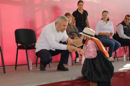 Reconoce Alfredo Ramírez Bedolla inversión federal en Michoacán de 29 mil mdp en programas sociales 
