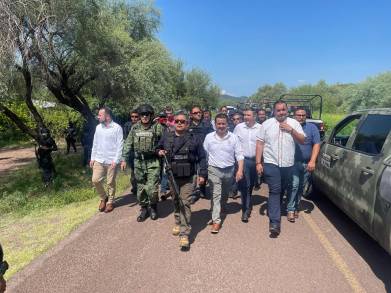 Gobiernos de México y de Michoacán recuperan el libre tránsito de Churumuco a Zicuirán