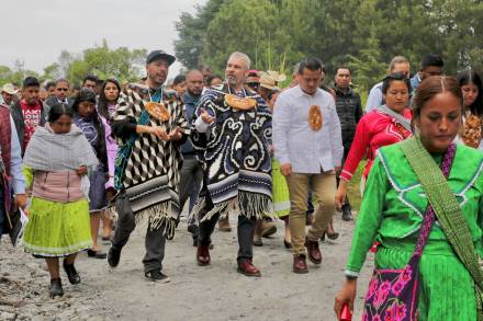 Inaugura Ramírez Bedolla obras en la comunidad indígena de Crescencio Morales 