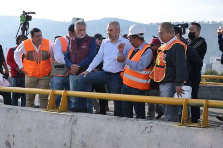 Apertura el Gobernador Ramirez Bedolla puente elevado del distribuidor vial de salida Mil Cumbres 