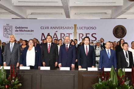 Asiste el Gobernador de Michoacán  al 157 aniversario luctuoso de los Mártires de Uruapan 