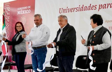 En Ãporo, presidente López Obrador concluye gira por Michoacán 