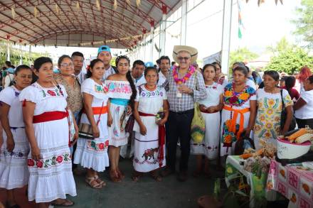 Sembrando Vida beneficia a mil sembradoras y sembradores en la región costa-sierra de Michoacán  
