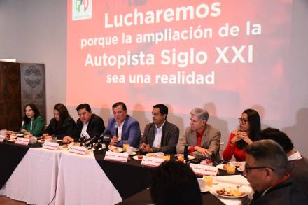 Empujan PRI Michoacán y Guerrero la iniciativa Por La Siglo XXI 