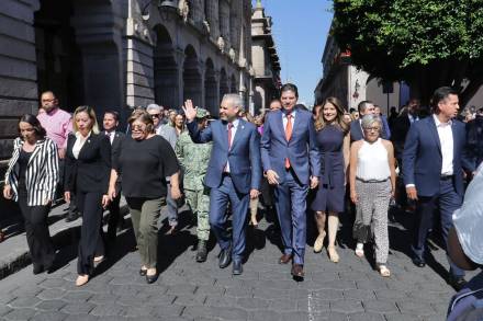 Bando Solemne realiza recorrido por el Centro Histórico por 482 aniversario de Morelia 
