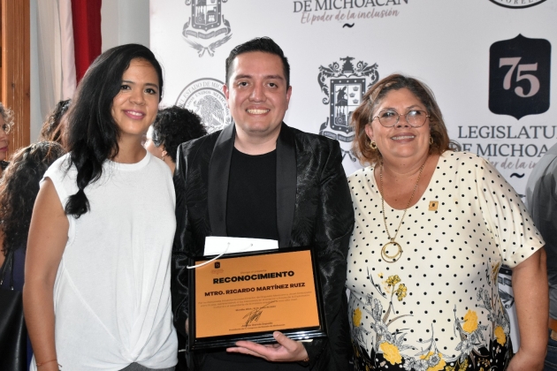 Celebra Secum y el Congreso de Michoacán reconocimiento al Director de Orquesta Ricardo Martínez 