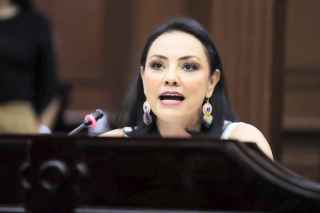 Freno de la cancelación de 35 Normas de Salud debe ser definitiva: Dip. Adriana Hernández