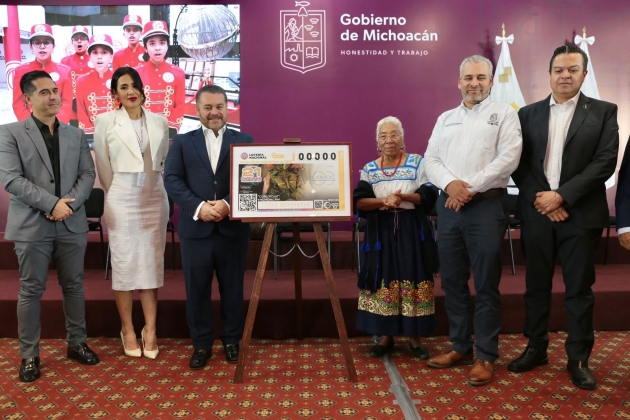 Devela Alfredo Ramírez Bedolla Billete de Lotería conmemorativo a Las Corundas de Michoacán  