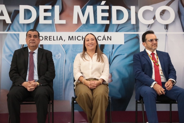 Médicos entregan su vida para brindar servicios de salud: Elías Ibarra 