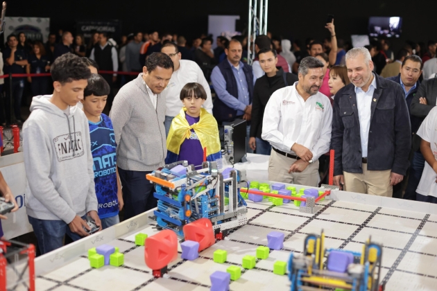 Ramírez Bedolla y Ceja Báez inauguran el Torneo Internacional de Robótica en Morelia 