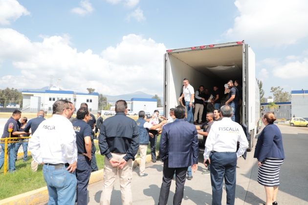 Recauda Fiscalía General 7 toneladas de víveres para las personas damnificadas de Guerrero 