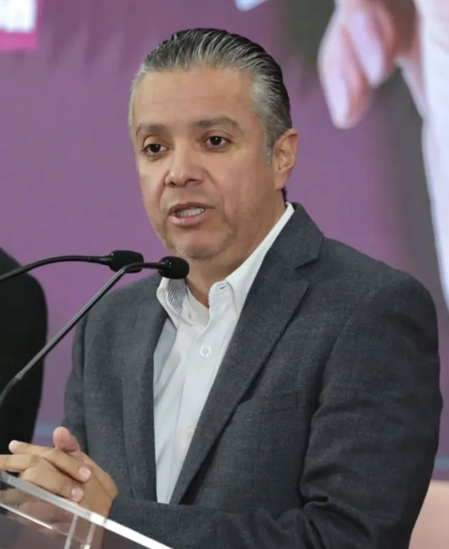 Ciudadanía sigue cumpliendo con pago de refrendo vehicular: Luis Navarro 