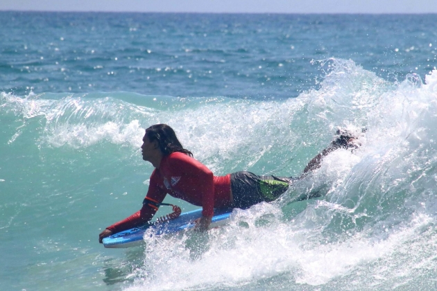Se potencializa el Surfing en las Playas de la  Costa Michoacana 