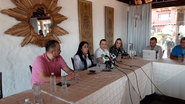 Ofrece Gisela Vázquez otorgar contratos de obra por 3 mil millones a empresas locales 