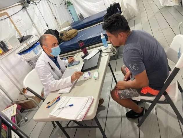 Servicios médicos del Hospital de Maruata continúan en operación 
