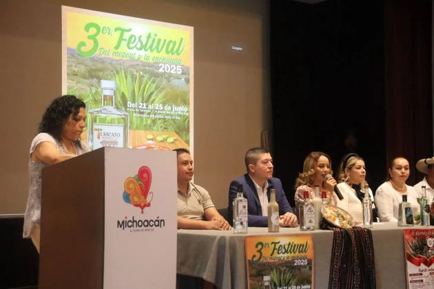 Turicato está de fiesta, celebrará aniversario y Festival del Mezcal y la Enchilada 