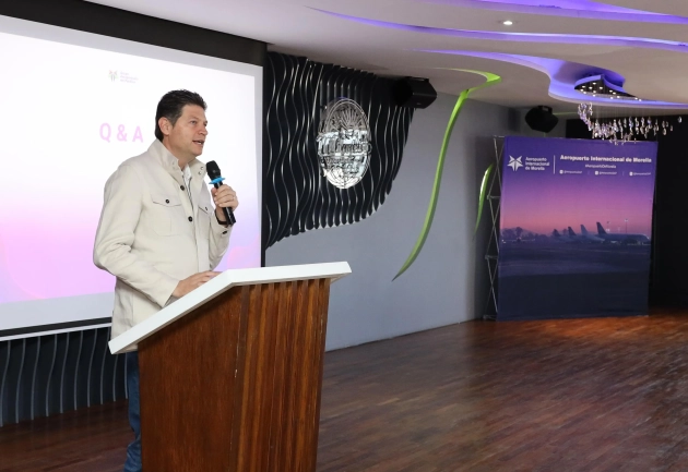 Apoya Alfonso Martínez crecimiento y nuevas rutas del Aeropuerto de Morelia 