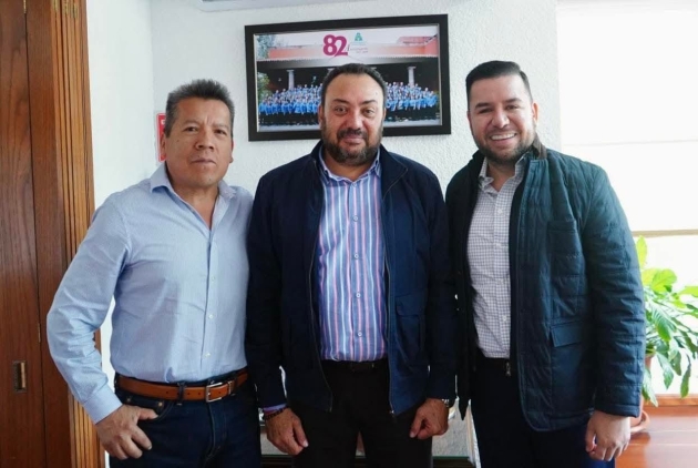 Busca Reyes Galindo acercar y agilizar trámites de Pensiones Civiles en Distrito 22 