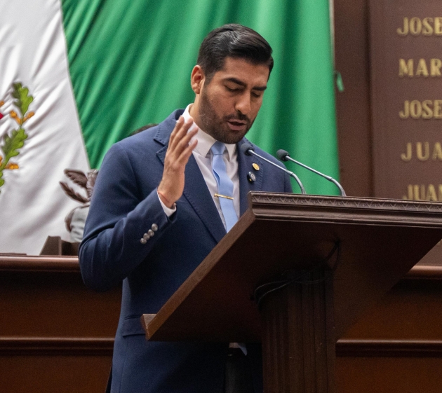 El Congreso de Michoacán Aprueba Reforma para Sancionar Conductas Violentas de Operadores del Transporte Público; el Dip. Alfonso  Chávez defiende dictamen en Tribuna