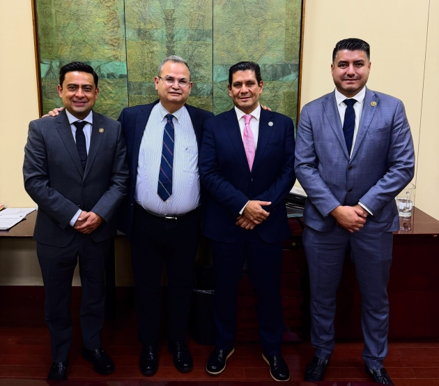 El Dip. Ernesto Núñez Aguilar se reúne con funcionarios federales en busca de fortalecer las finanzas públicas municipales