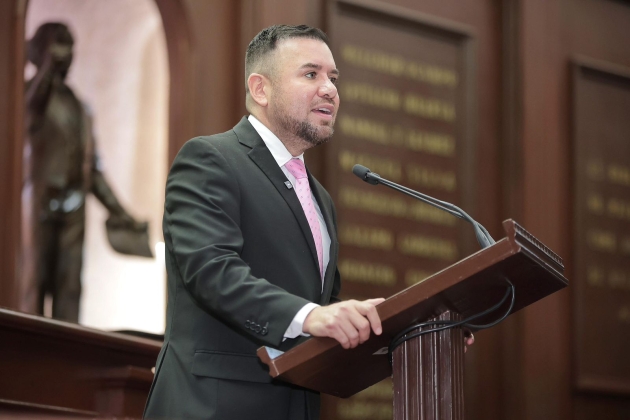 Presenta el Dip. Reyes Galindo iniciativa para impulsar empresas familiares en Michoacán 