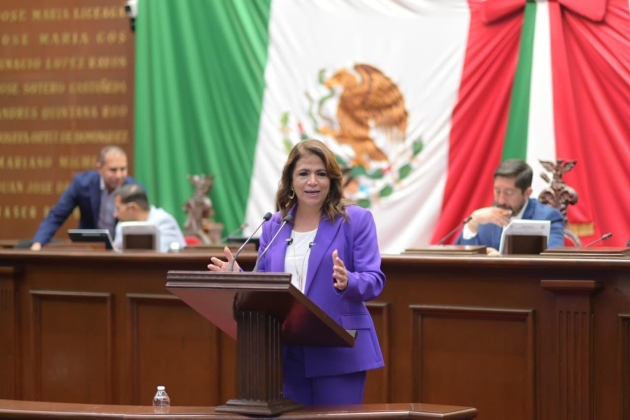 La Dip. Fabiola Alanís presenta iniciativa de reforma electoral para Michoacán 