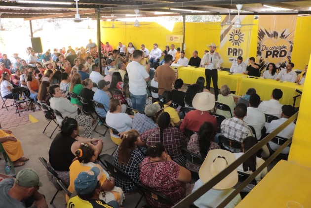 "Desde la Tierra Caliente, PRD Michoacán inicia cruzada para pintar de amarillo el estado": Octavio Ocampo