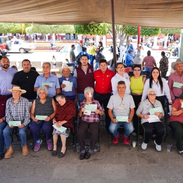 Semigrante entregó visas de programa Reencuentro Familiar en Tacámbaro 