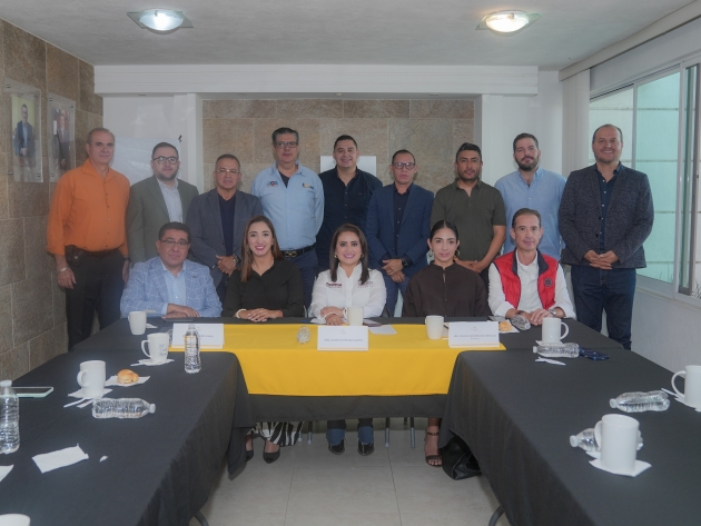 Industria de la vivienda se suma a la visión de desarrollo de Gladyz Butanda 