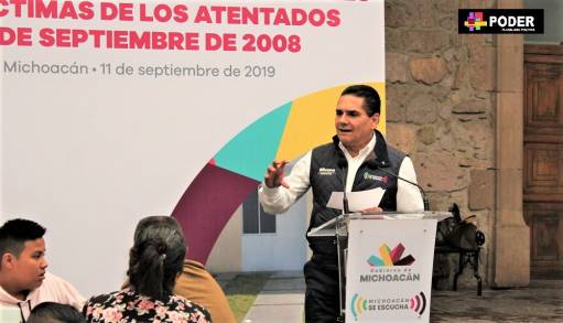 Entrega Gobernador de  Michoacán Viviendas a Víctimas del 15 de Septiembre del 2008