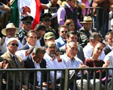 El Gobernador de Michoacán Silvano Aureoles asiste  al  Primer Informe Presidencial