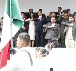 Resalta Ario de Rosales Michoacán su Memoria Histórica con Desfile Magno